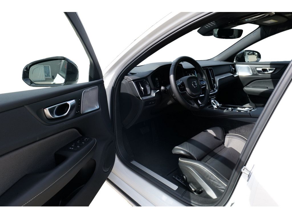 Volvo S60 Lim. T8 Ultimate Dark Recharge Plug-In Hybri
