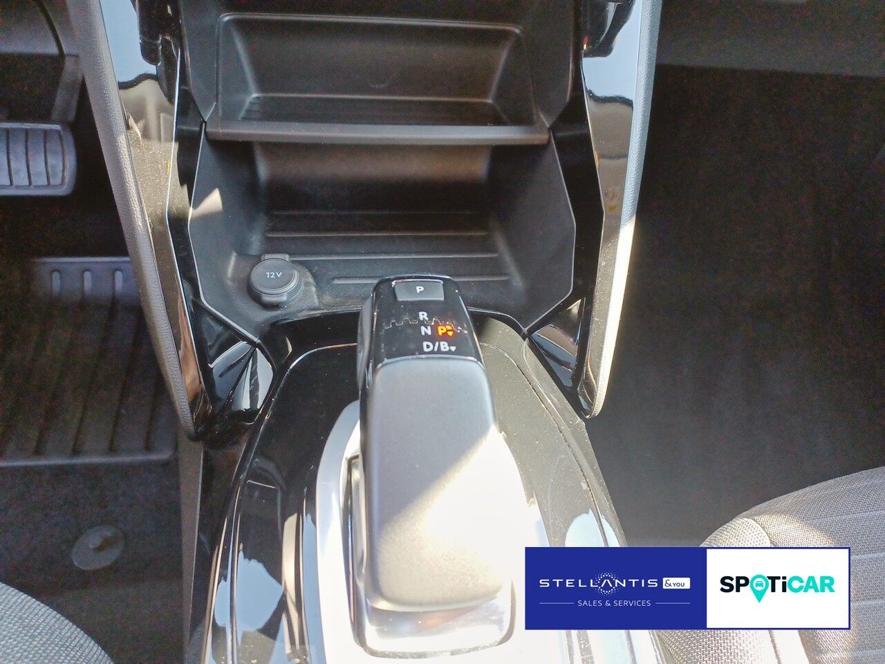 Peugeot 2008 ELEKTRO ACTIVE - Samsaru's Car Outlet