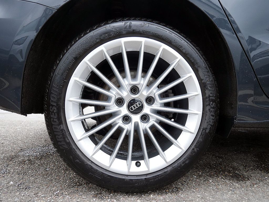 Audi A3 Sportback 35 TDI AHK+LED+NAVI+PDC+SHZG+FSE+BT