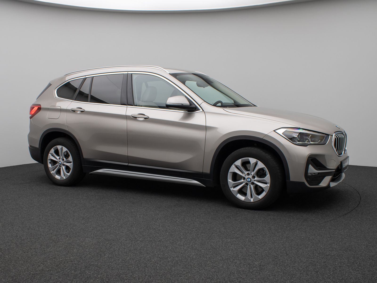 BMW X1 xD25d xLine - Samsaru's Car Outlet
