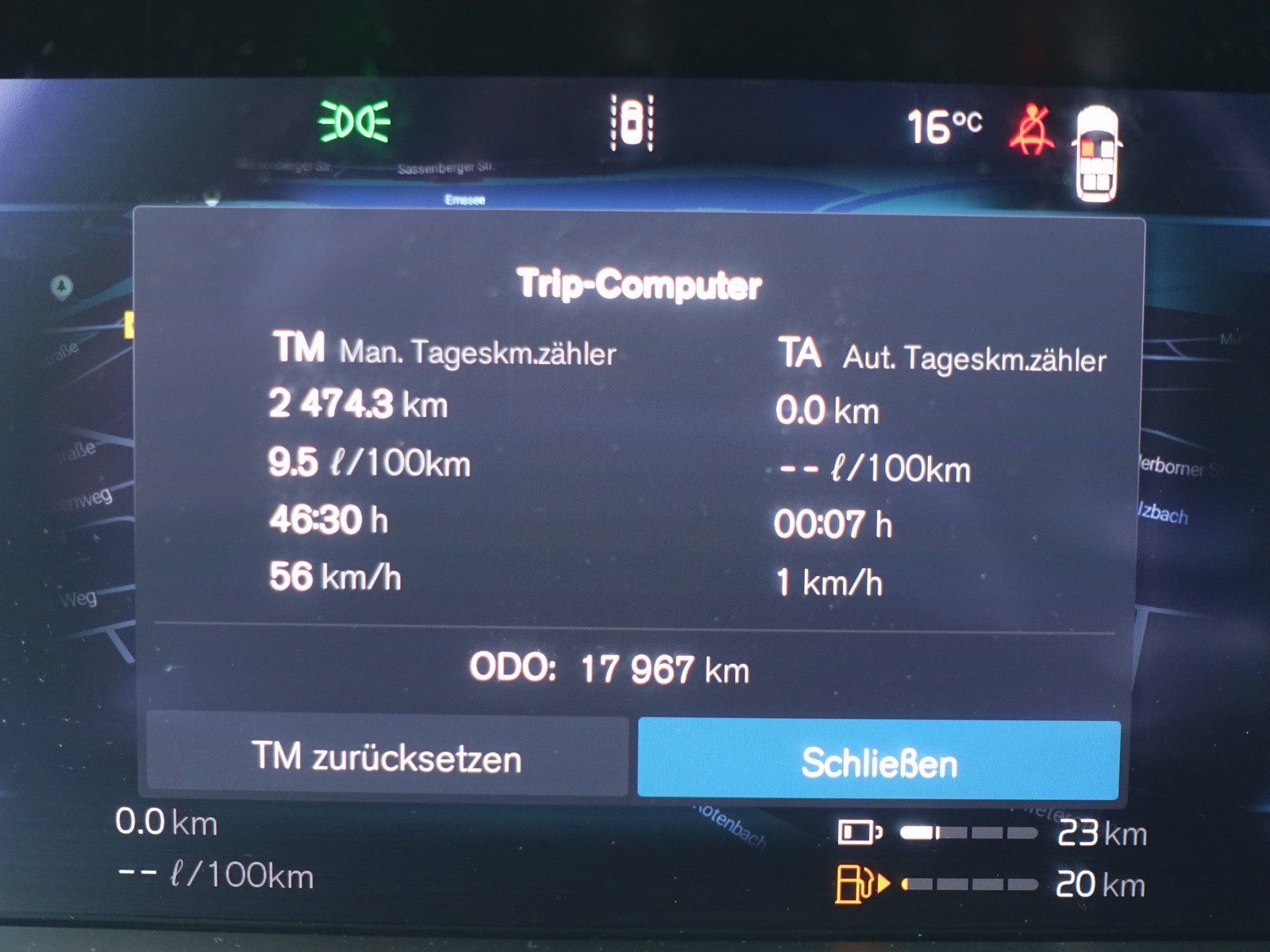 Volvo XC90 Plus Dark T8 AWD Plug-in Hybrid B&W/HUD