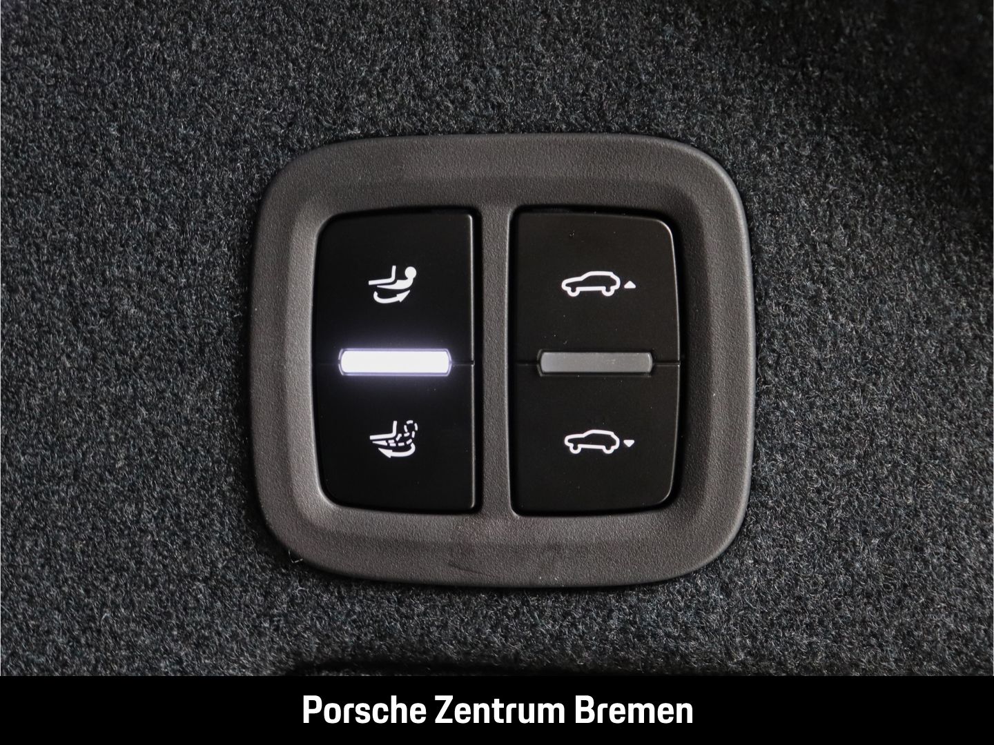 Porsche Cayenne E-Hybrid Coupe Sport Design HD-Matrix-LE