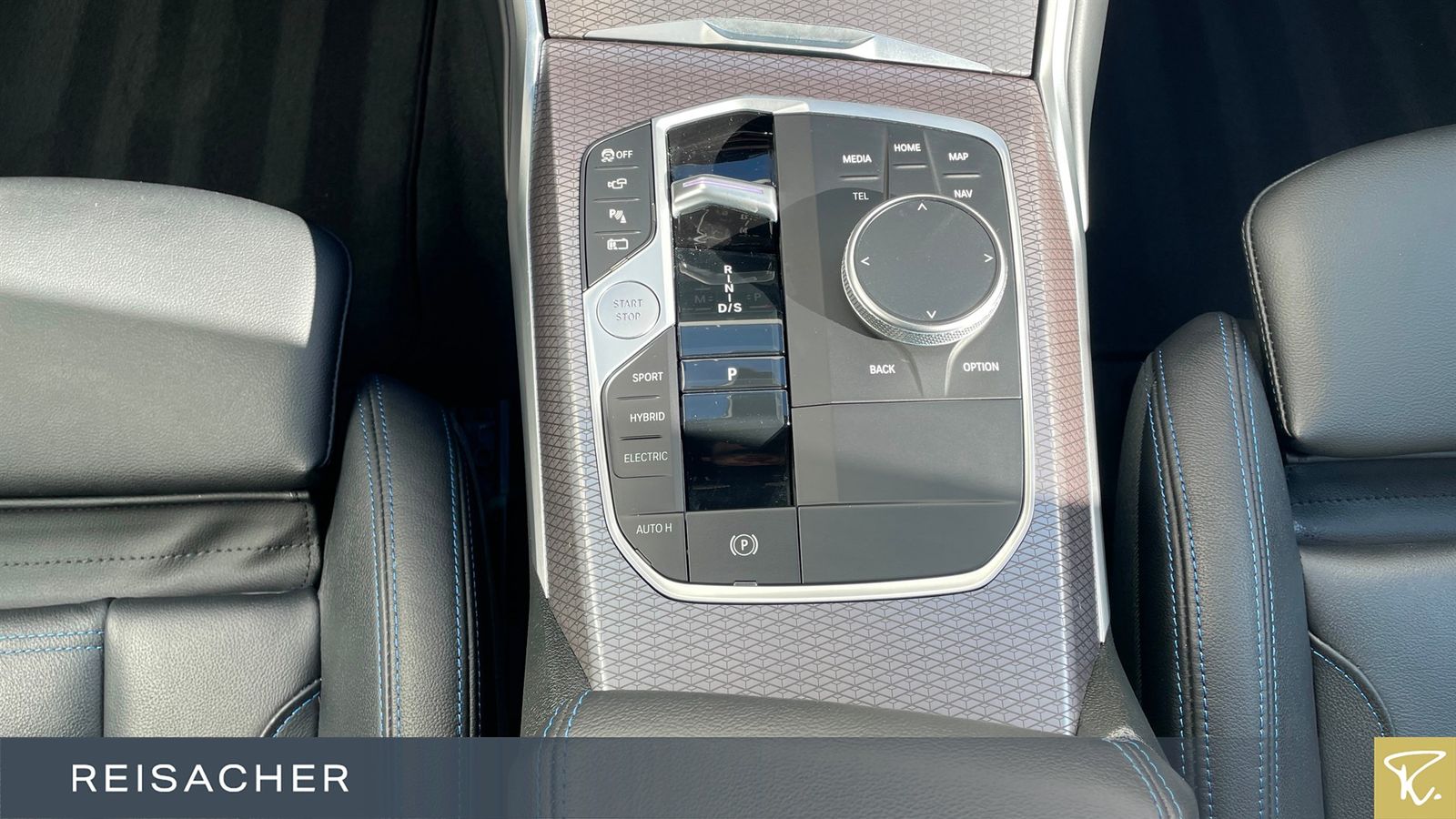 BMW 330e xDrive Lim M Sport,LCPro.HuD,AHK,ACC,adLED