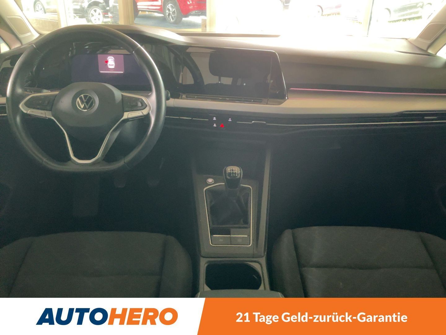 Volkswagen Golf VIII 1.5 TSI ACT Life - Samsaru's Car Outlet