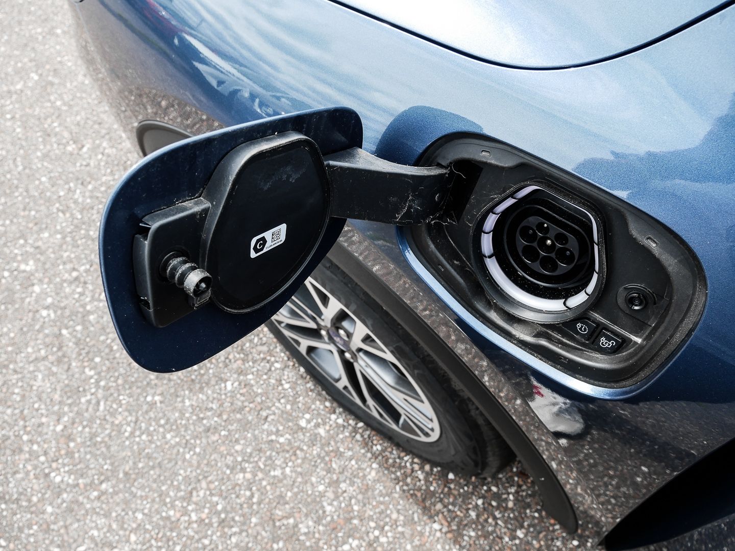 Ford Kuga Titanium X PHEV - Samsaru's Car Outlet