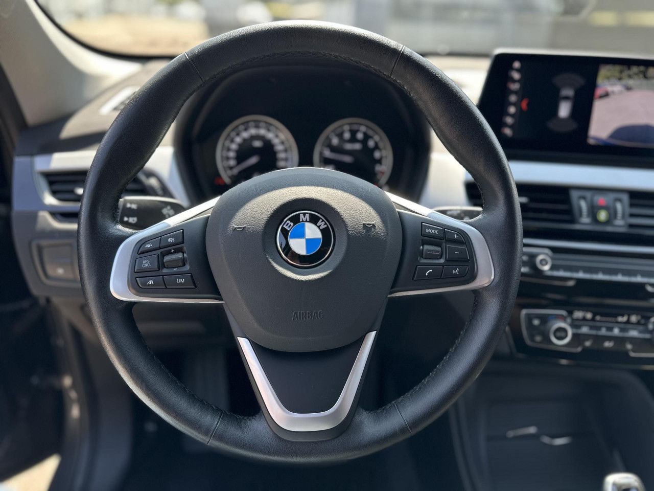 BMW X1 xDrive20i - Samsaru's Car Outlet