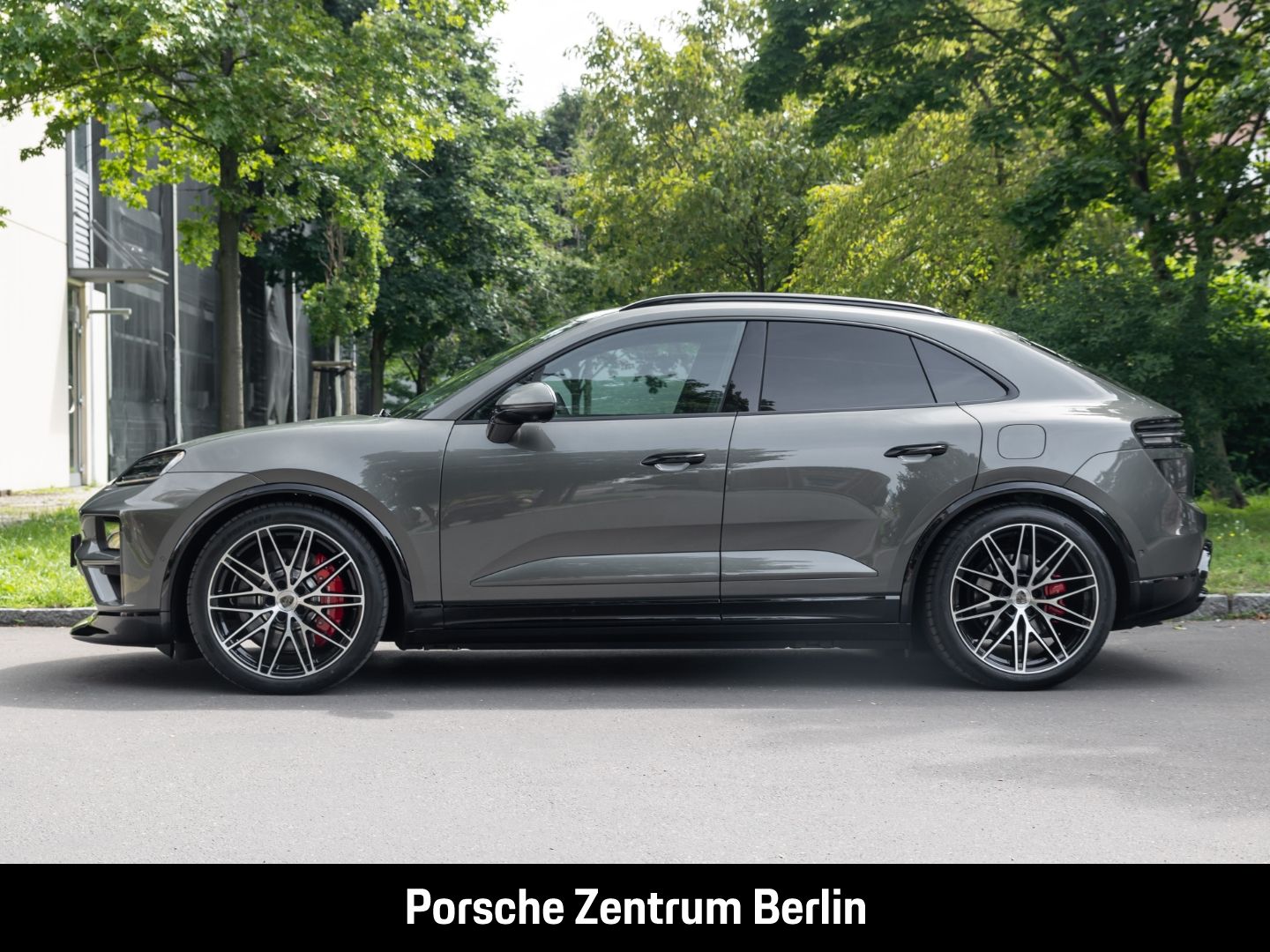 Porsche Macan Turbo Burmester Rückfahrkamera Panorama