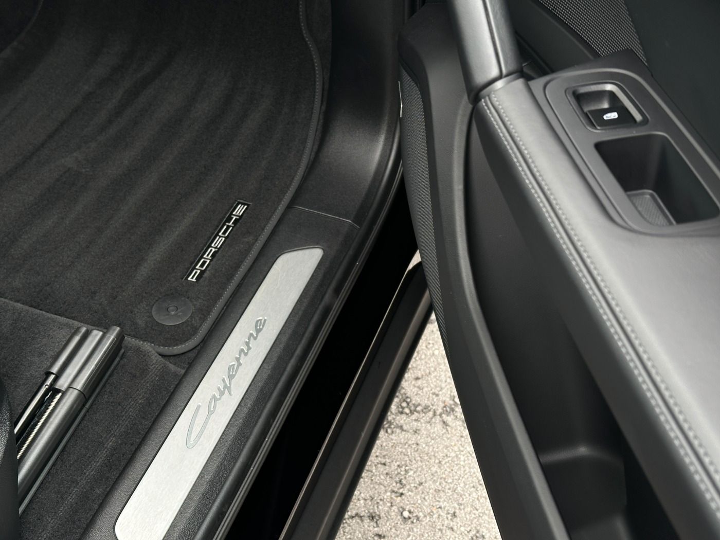 Porsche Cayenne E-Hybrid PANO BOSE Sportlenkrad