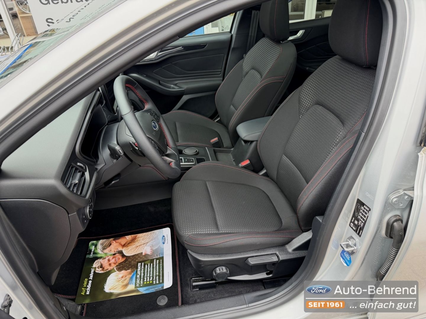 Ford Focus ST-Line X Automatik Panoramadach Kamera