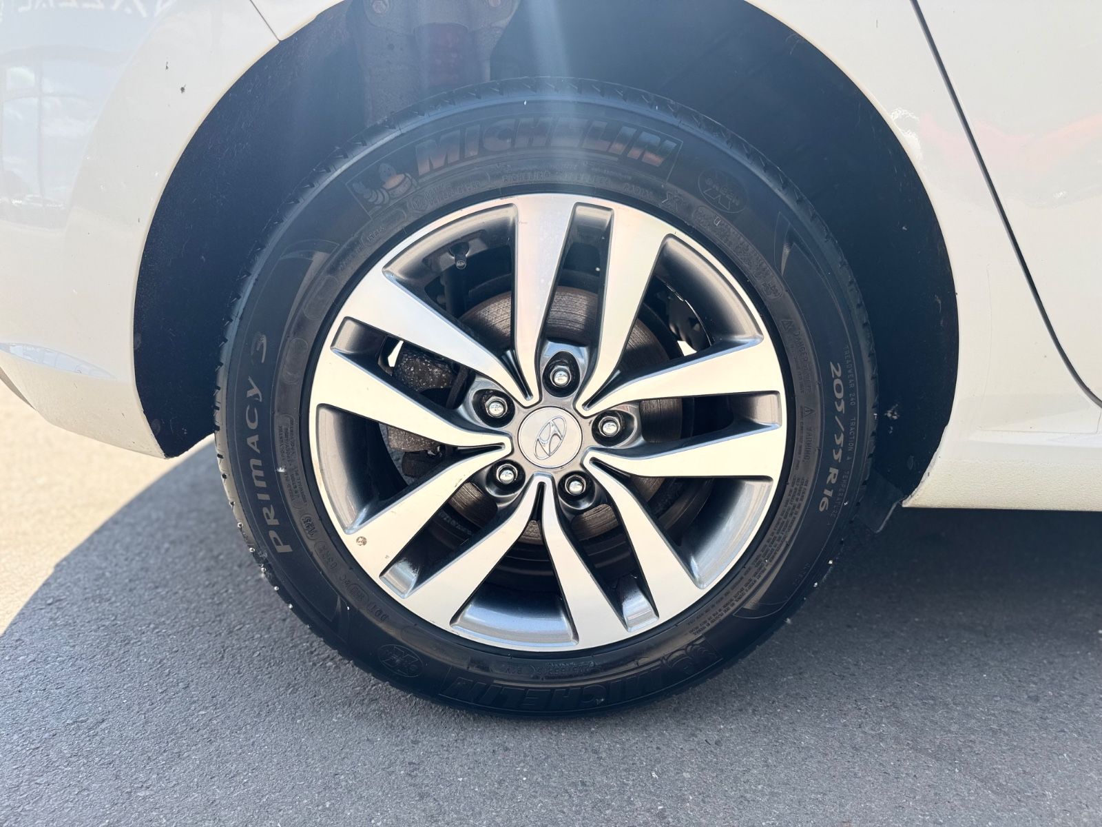 Hyundai i30 - Samsaru's Car Outlet