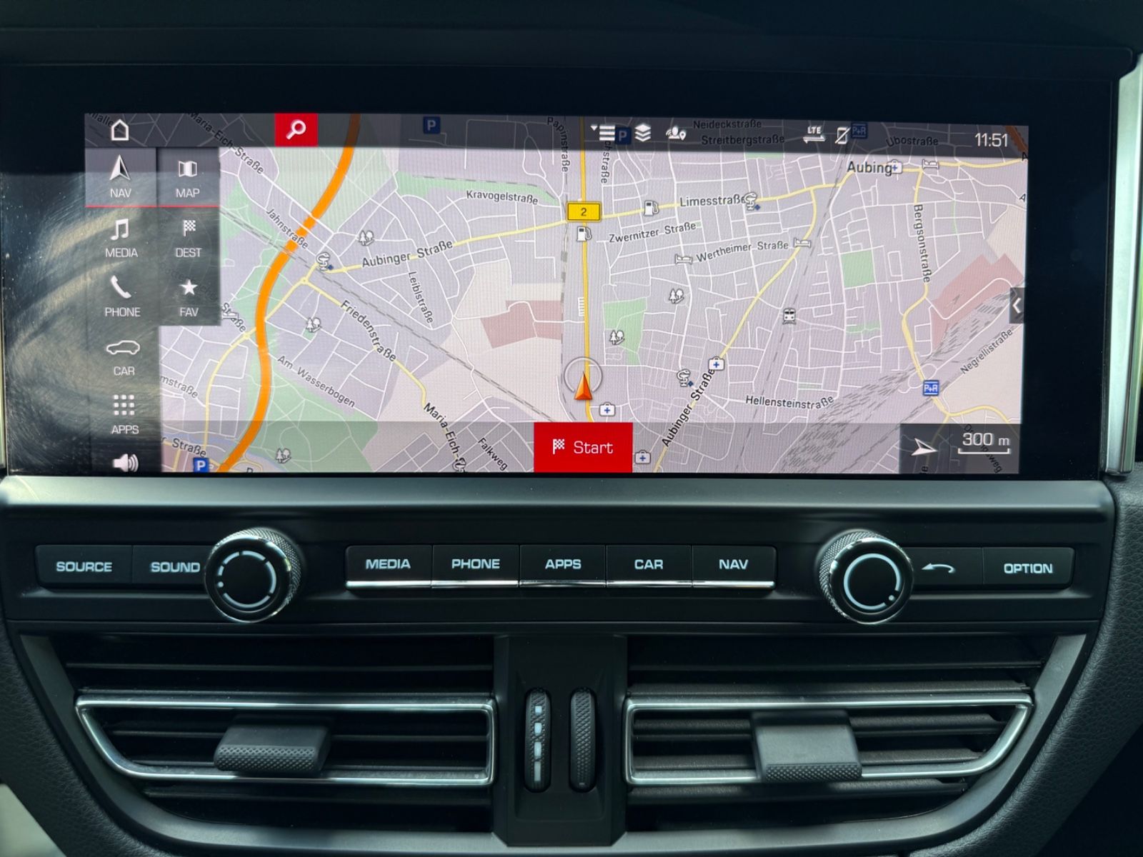 Porsche Macan S - Samsaru's Car Outlet