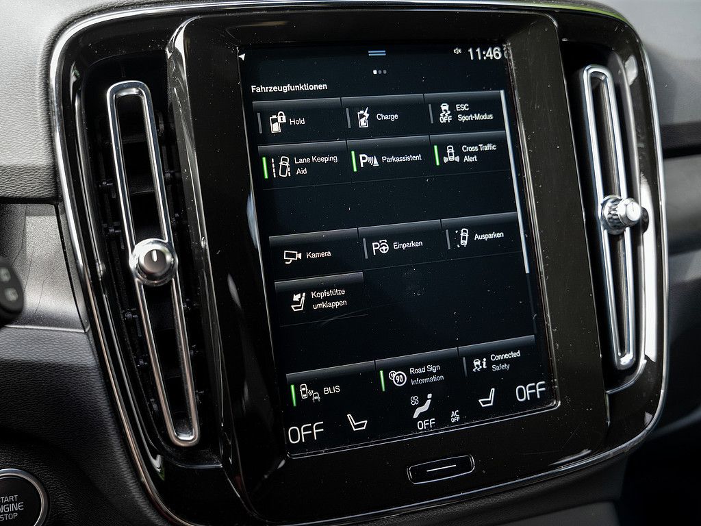 Volvo XC40 T4 Recharge Core AHK ACC