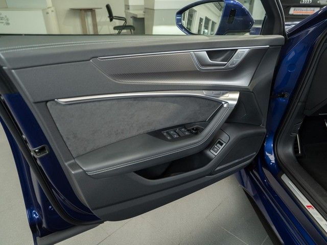 Audi RS 6 Avant 4.0 TFSI quattro KERAMIK+max 305 km/h