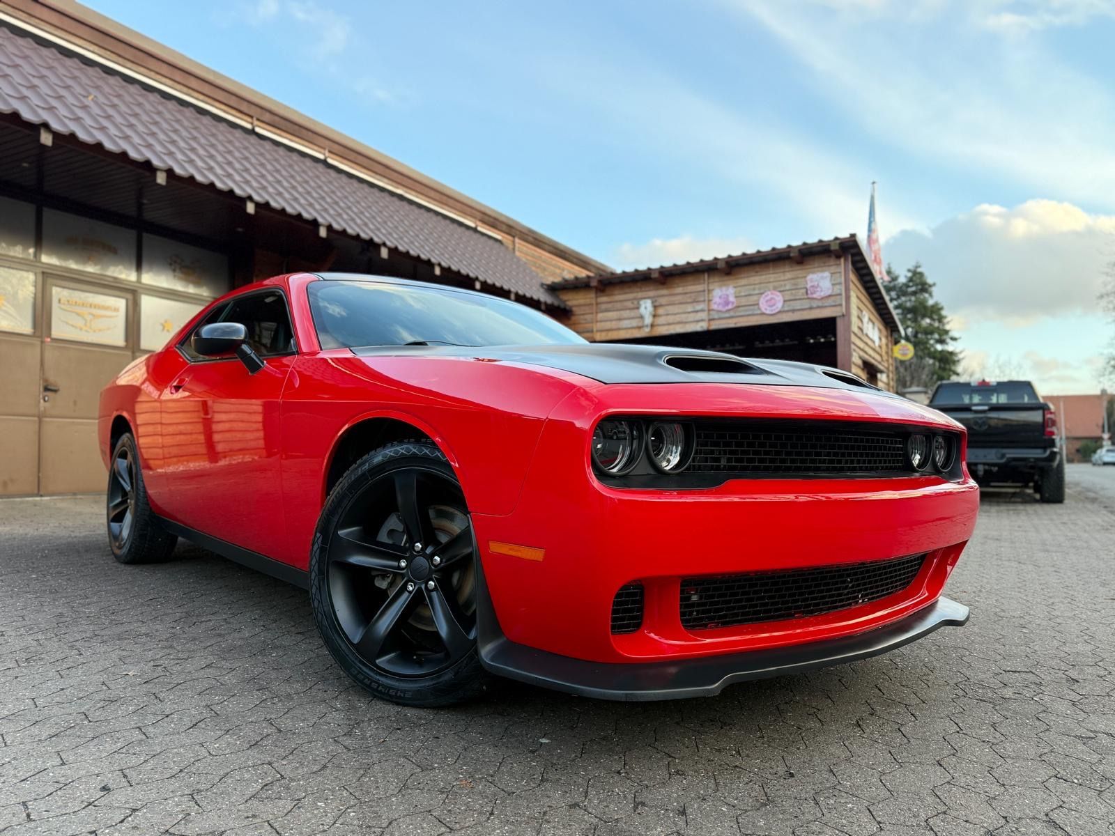 Dodge 5,7 V8*SRT KIT*LEDER*NAVI*KEYLESS*GARNTIE*SERVIC