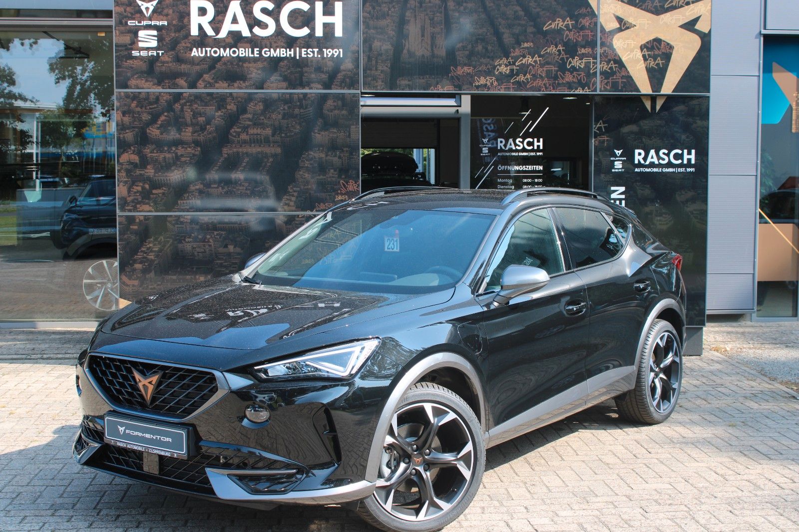 Cupra Formentor 1.4 e-HYBRID DSG +ACC+SHZ+LED+AHK+PDC+