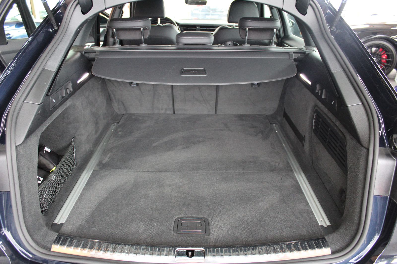 Audi A6 Avant 45 TFSI S tronic advanced - Samsaru's Car Outlet