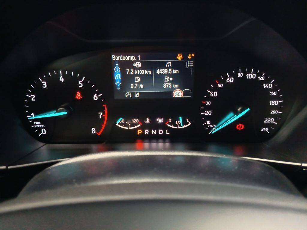 Ford Focus Turnier 1.0 EcoBoost Hybrid Aut. ST-LINE