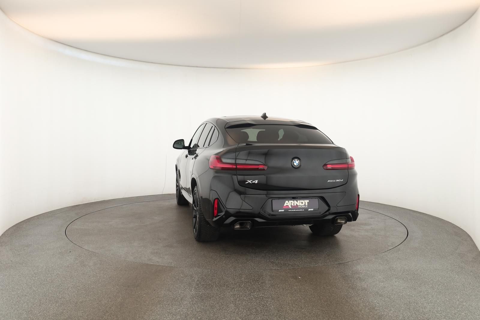BMW X4 xDrive30d M Sport Matrix Pano NaviPro ACC AHK