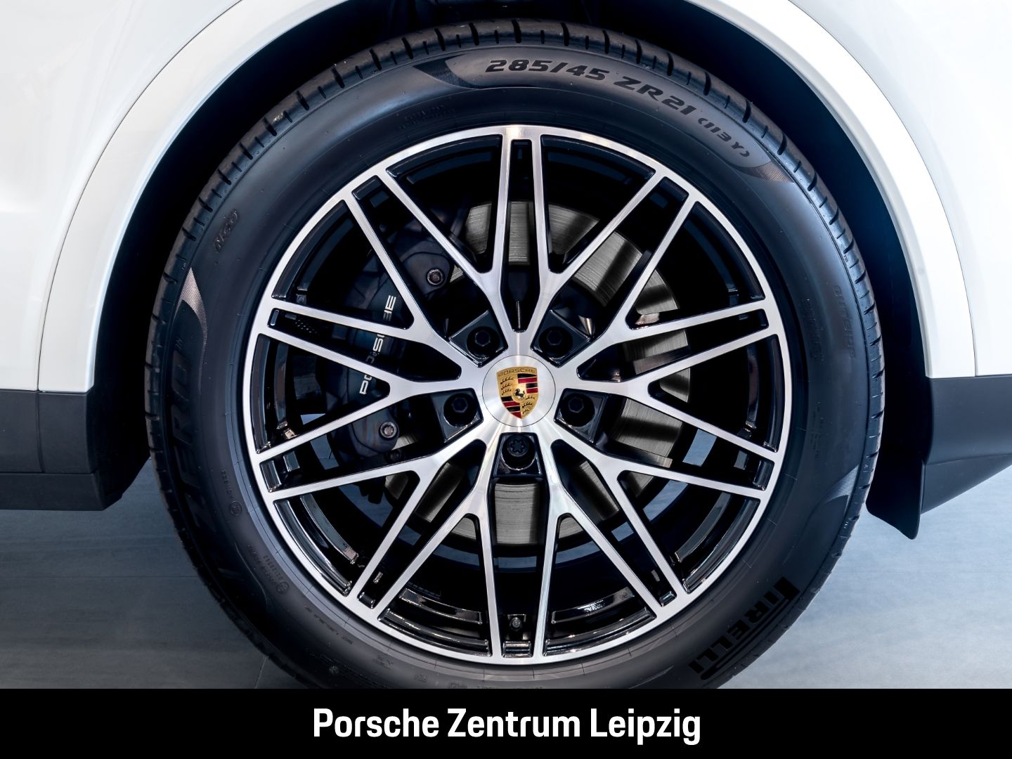 Porsche Cayenne E-Hybrid SportChrono Matrix BOSE 360Grad
