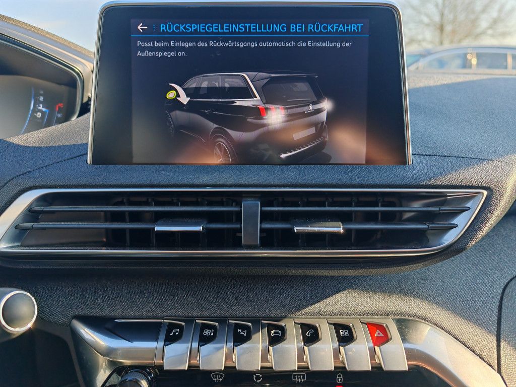Peugeot 5008 BlueHDI 130 EAT8 ALLURE - Samsaru's Car Outlet