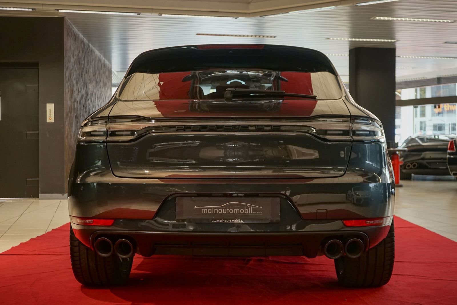 Porsche Macan GTS - Samsaru's Car Outlet