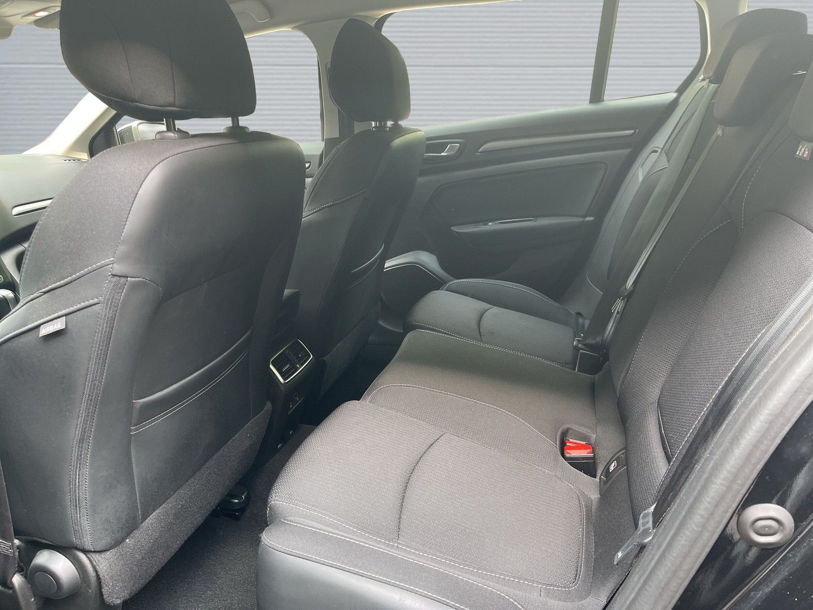 Renault Megane 1.3 TCE AT Business - Samsaru's Car Outlet
