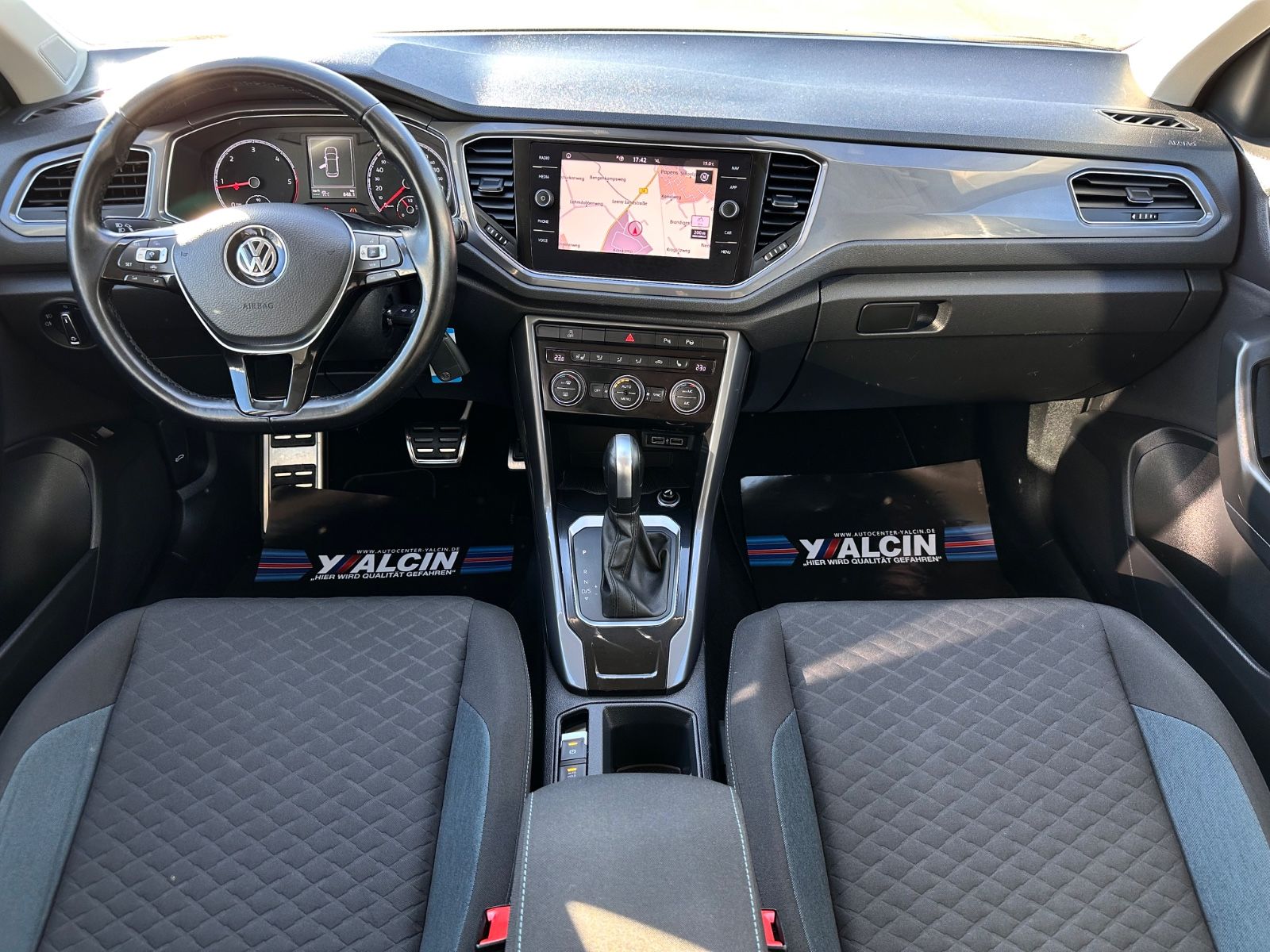 Volkswagen T-Roc 2.0 TDI SCR DSG IQ.DRIVE - Samsaru's Car Outlet