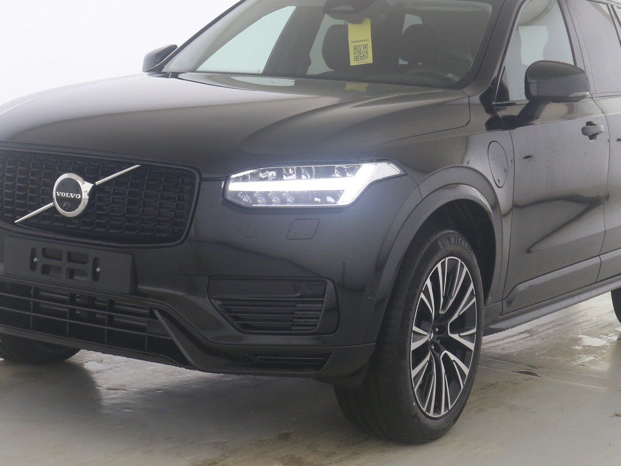 Volvo XC90 Recharge T8 Plus Dark - Samsaru's Car Outlet