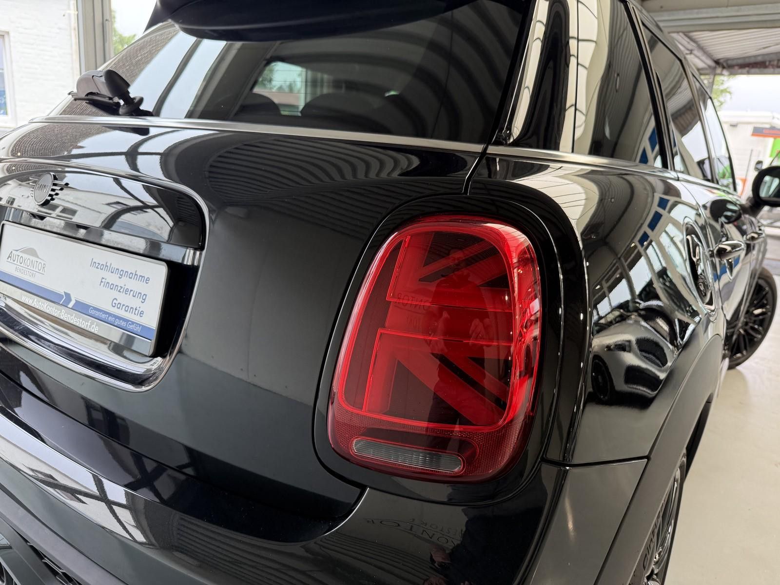 MINI Cooper S - Samsaru's Car Outlet