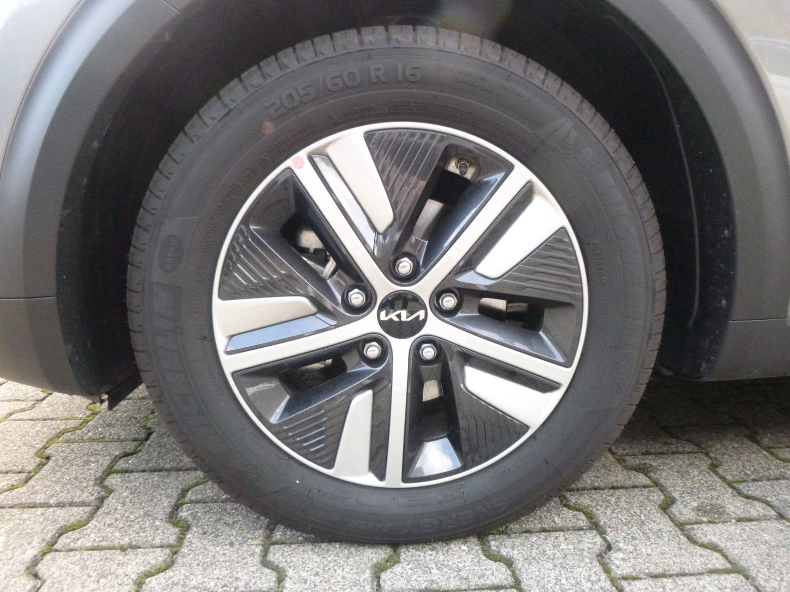 Kia Niro Spirit Plug-In-Hybrid - Samsaru's Car Outlet