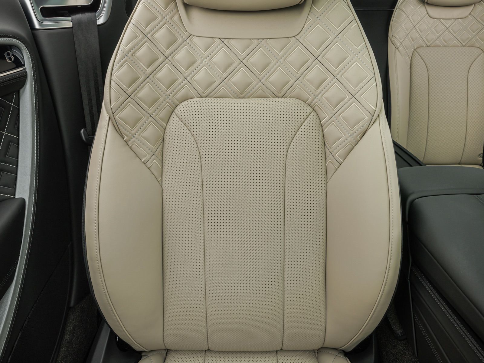 Bentley Continental GT Mulliner V8 * MY24 * BESPOKE *