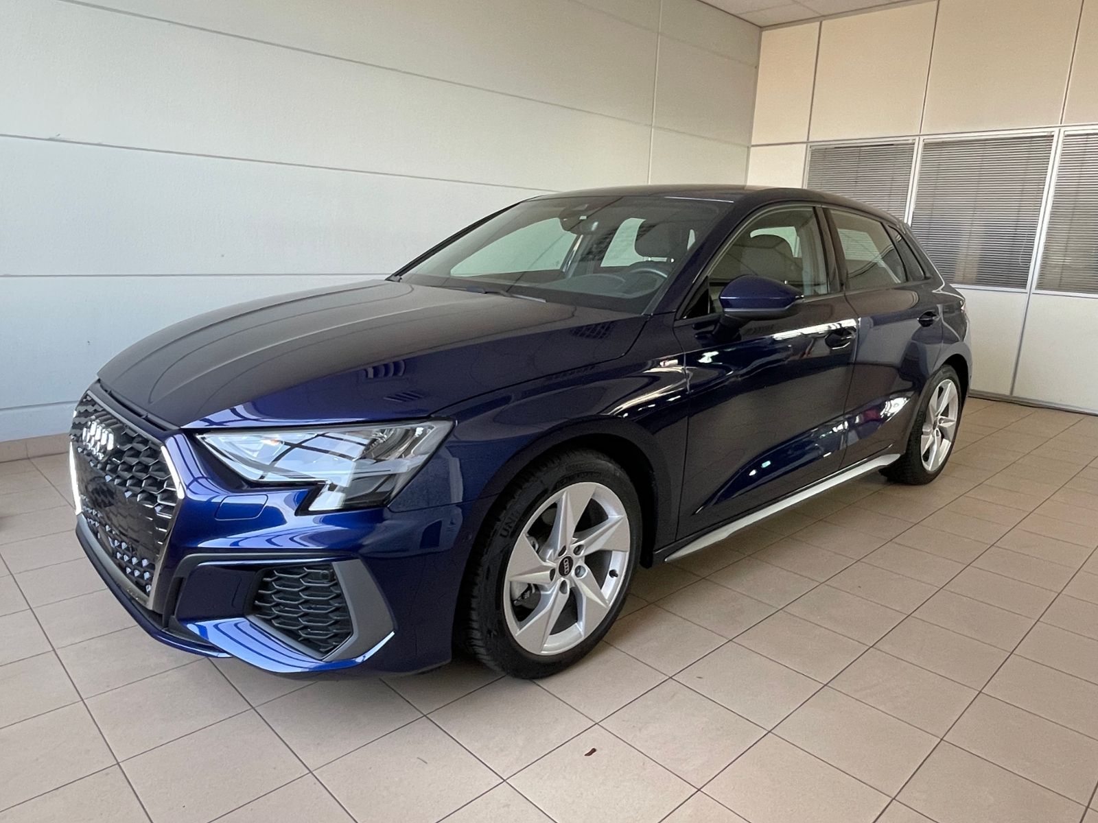 Audi A3 Sportback 35 TDI s tronic S line*LEDER*NAVI*D