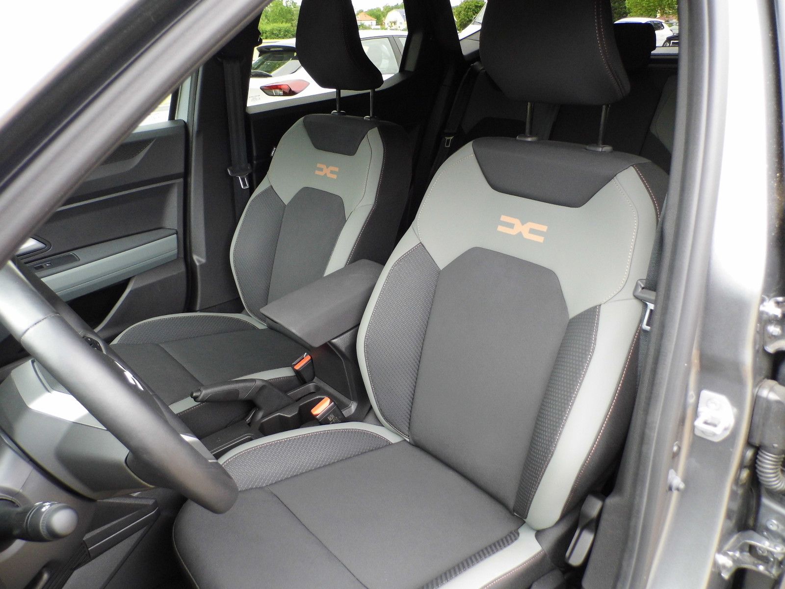 Dacia Duster III TCe 130 Extreme - Samsaru's Car Outlet