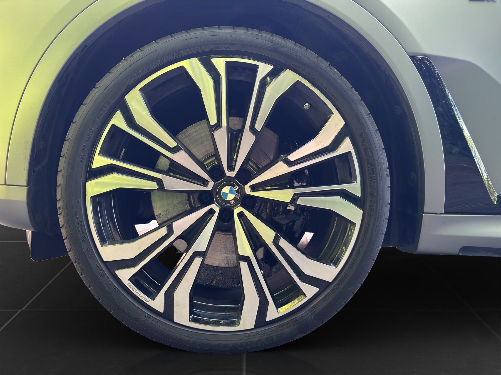 BMW X7 xDrive40d MSportpaket PRO AHK | Kristallschei