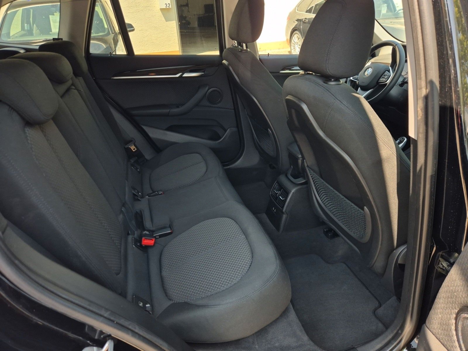 BMW X1 xDrive 25d - Samsaru's Car Outlet