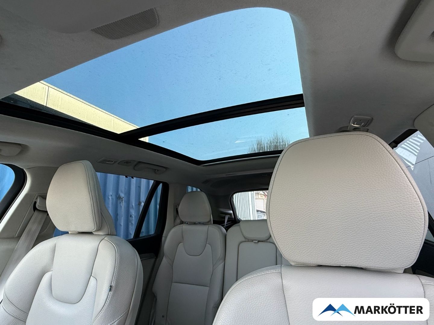 Volvo XC90 B5 AWD Ultimate Dark 7-Sitz. AHK/ACC/360°