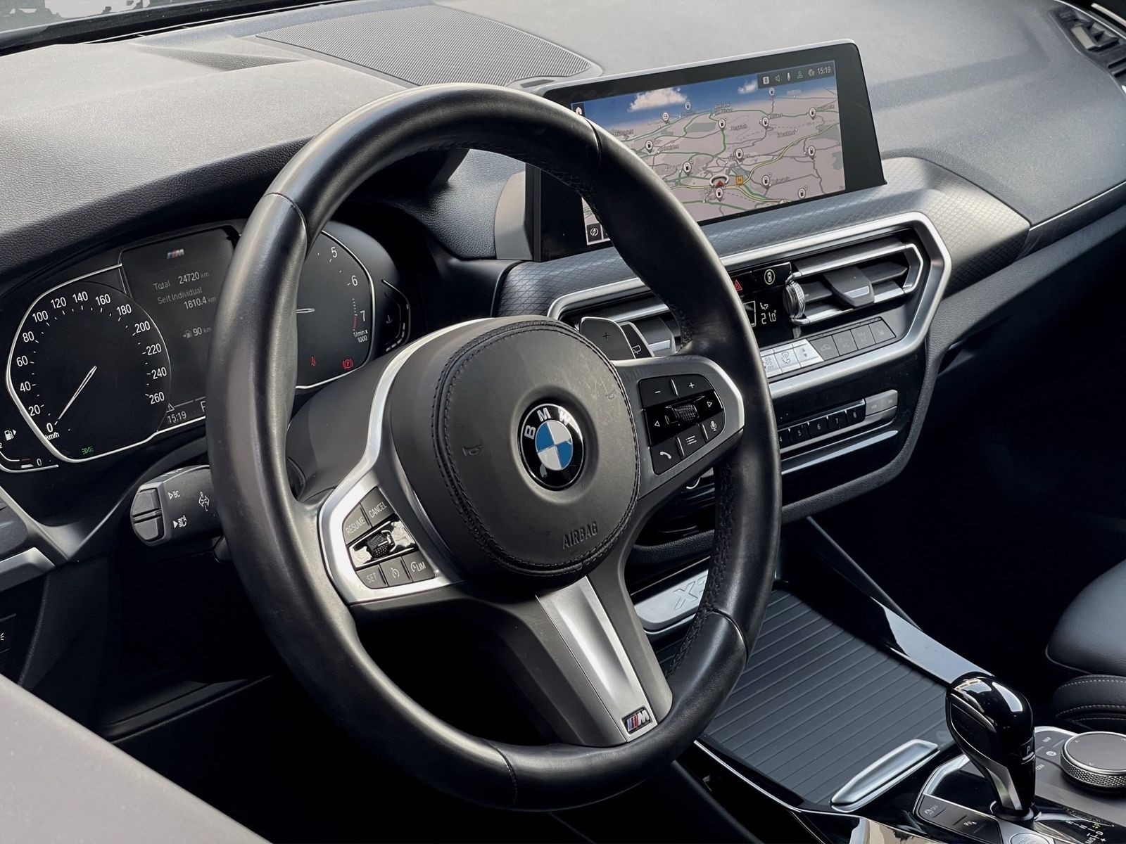 BMW X3 xDrive20i M SPORTPAKET - Samsaru's Car Outlet