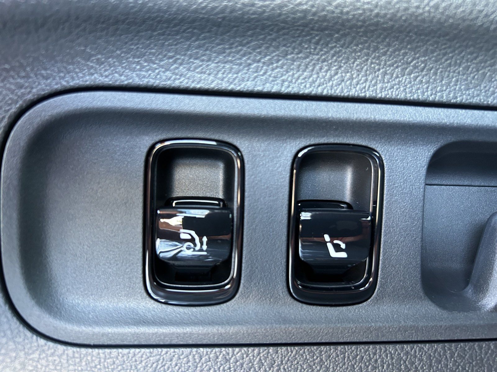 Mercedes-Benz GLC 300d 4M AMG AIRMATIC Burmester AHK Pano 360