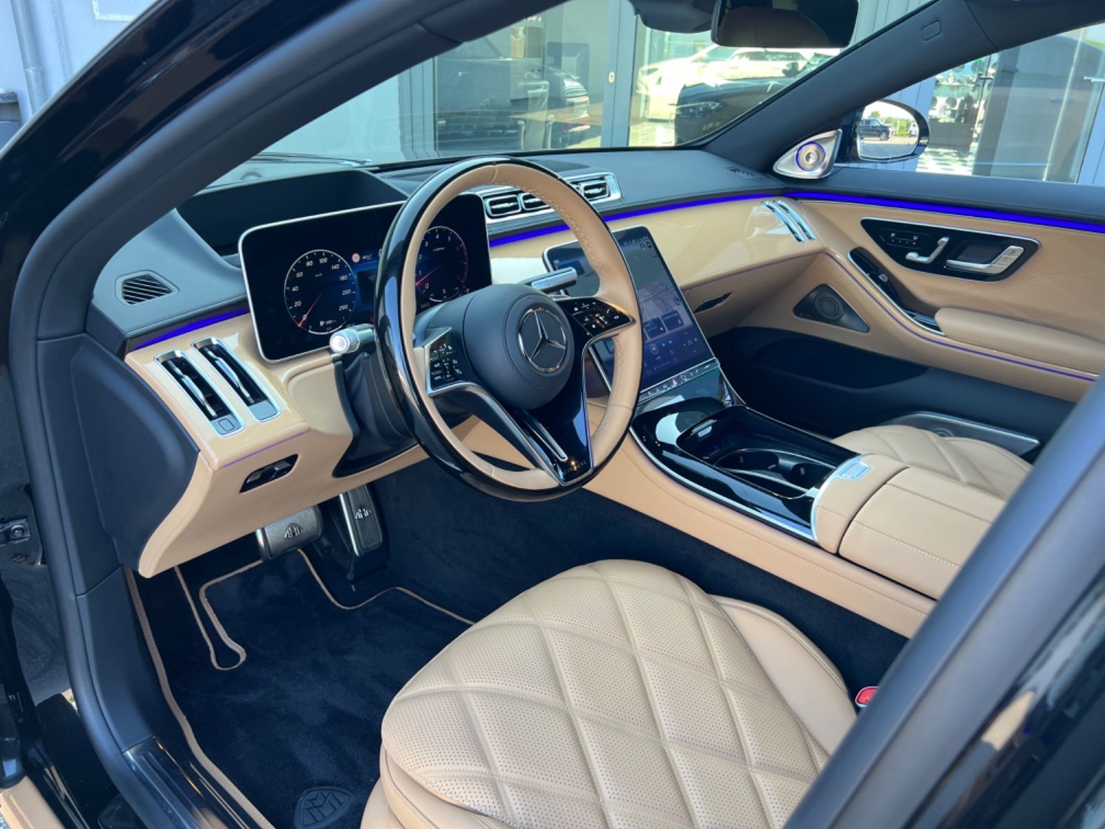 Mercedes-Benz S 680 Maybach - Samsaru's Car Outlet