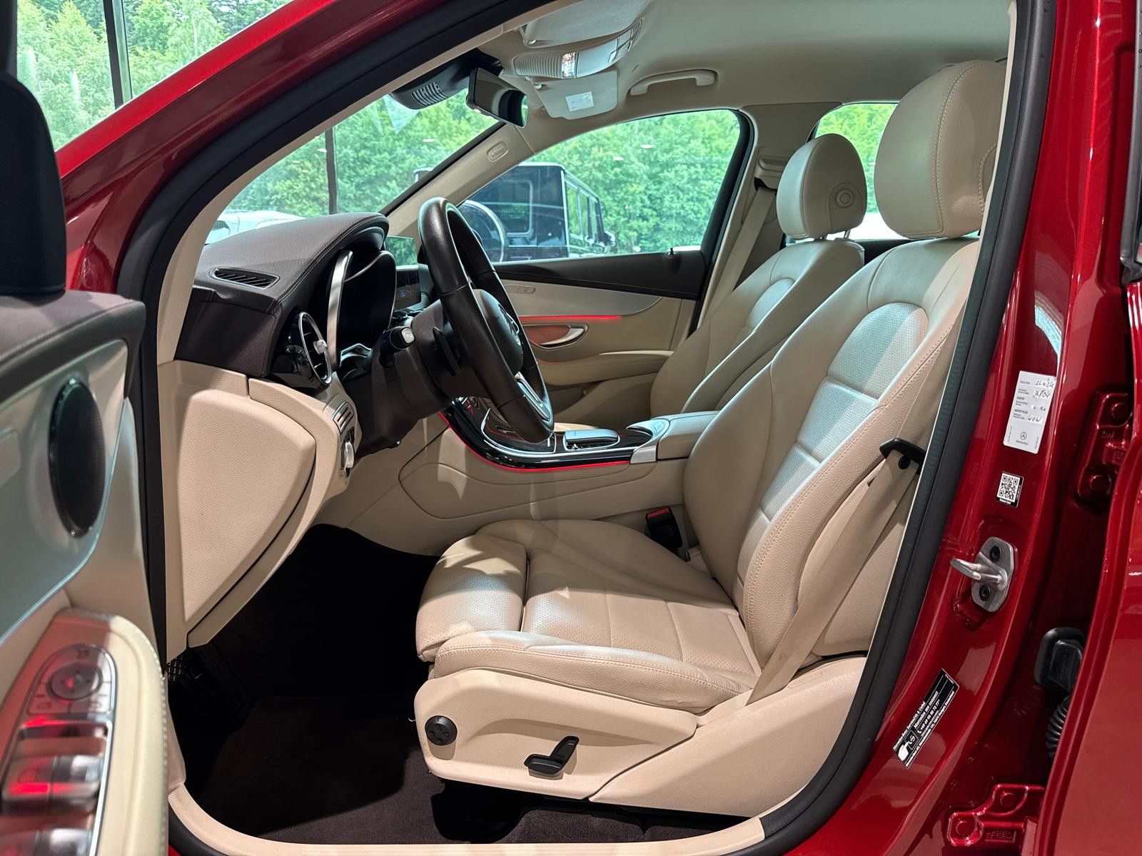 Mercedes-Benz GLC 300 e 4M - Samsaru's Car Outlet