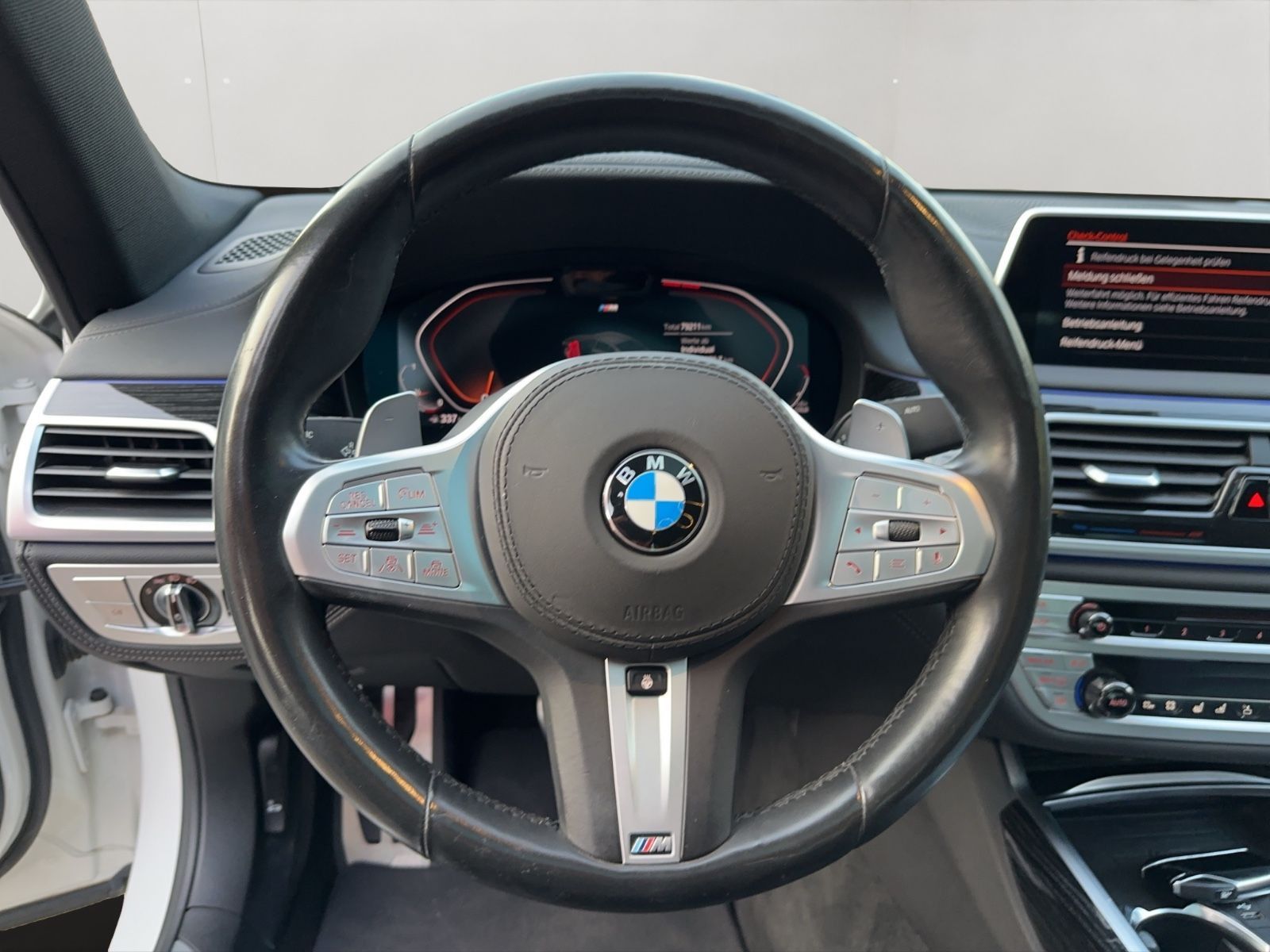 BMW d xDrive Sport-Paket M* Top Ausstattung!*