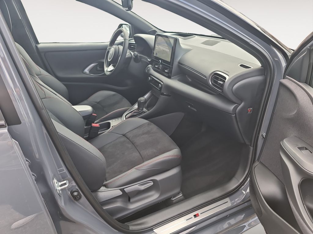 Toyota Yaris Hybrid 130 1.5 GR SPORT
