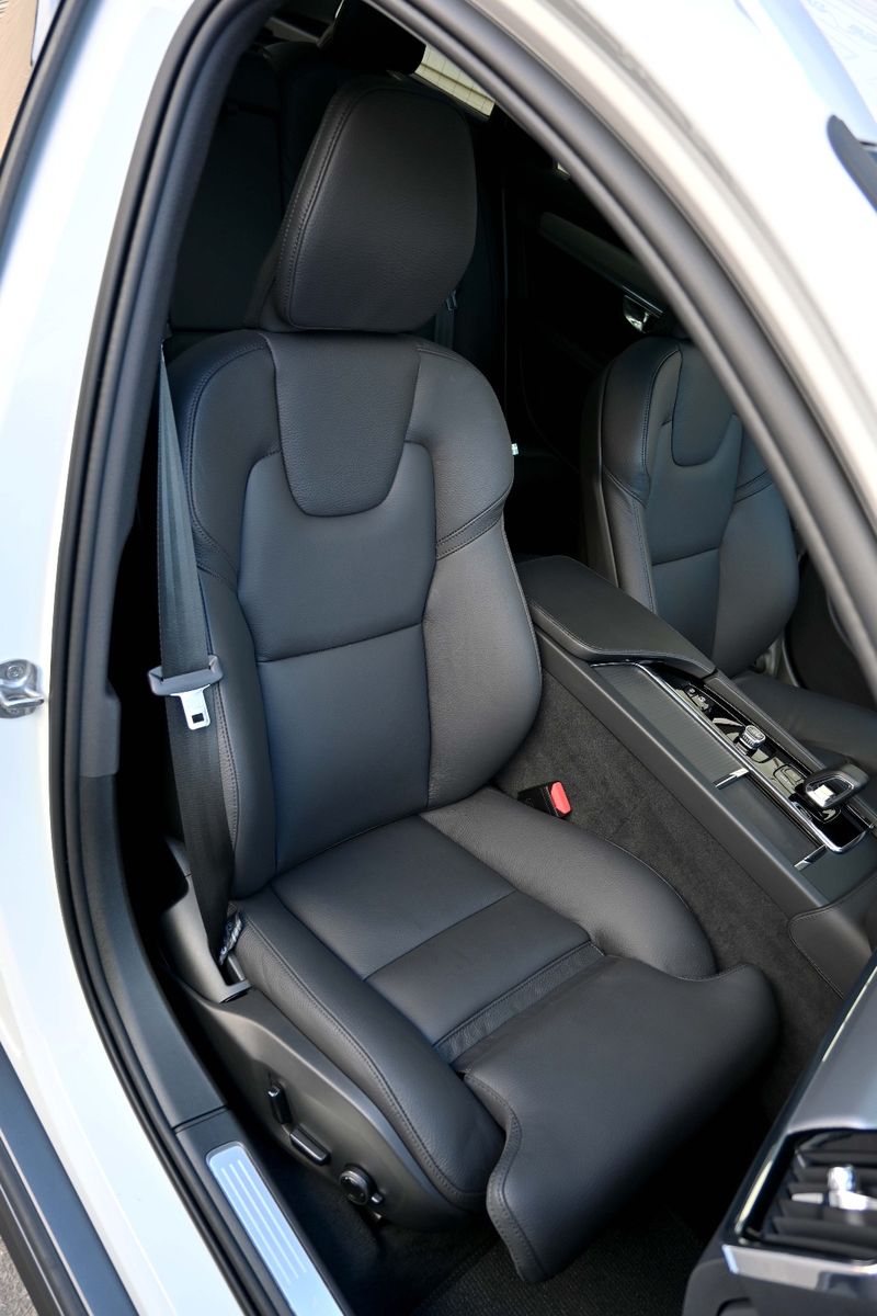 Volvo CROSS Country AWD H&K 360c Webasto ULTIMATE