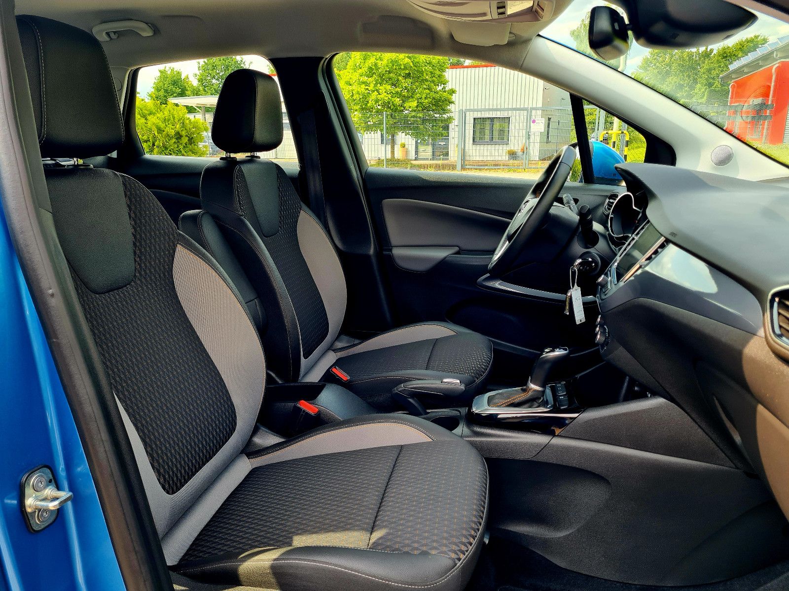 Opel Crossland Innovation - Samsaru's Car Outlet