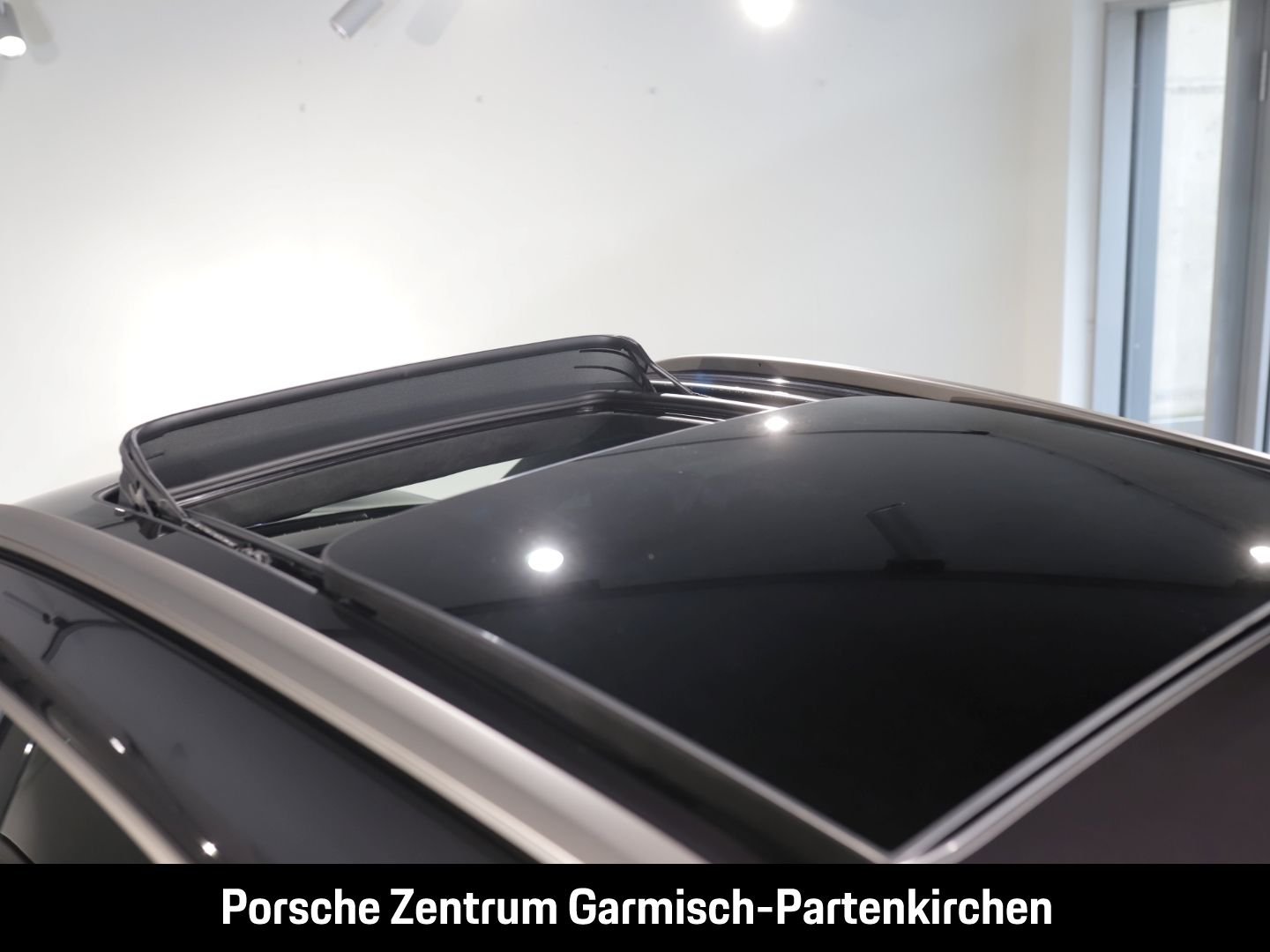 Porsche Macan Turbo 360 Kamera LenkradHZG Keyless Entry