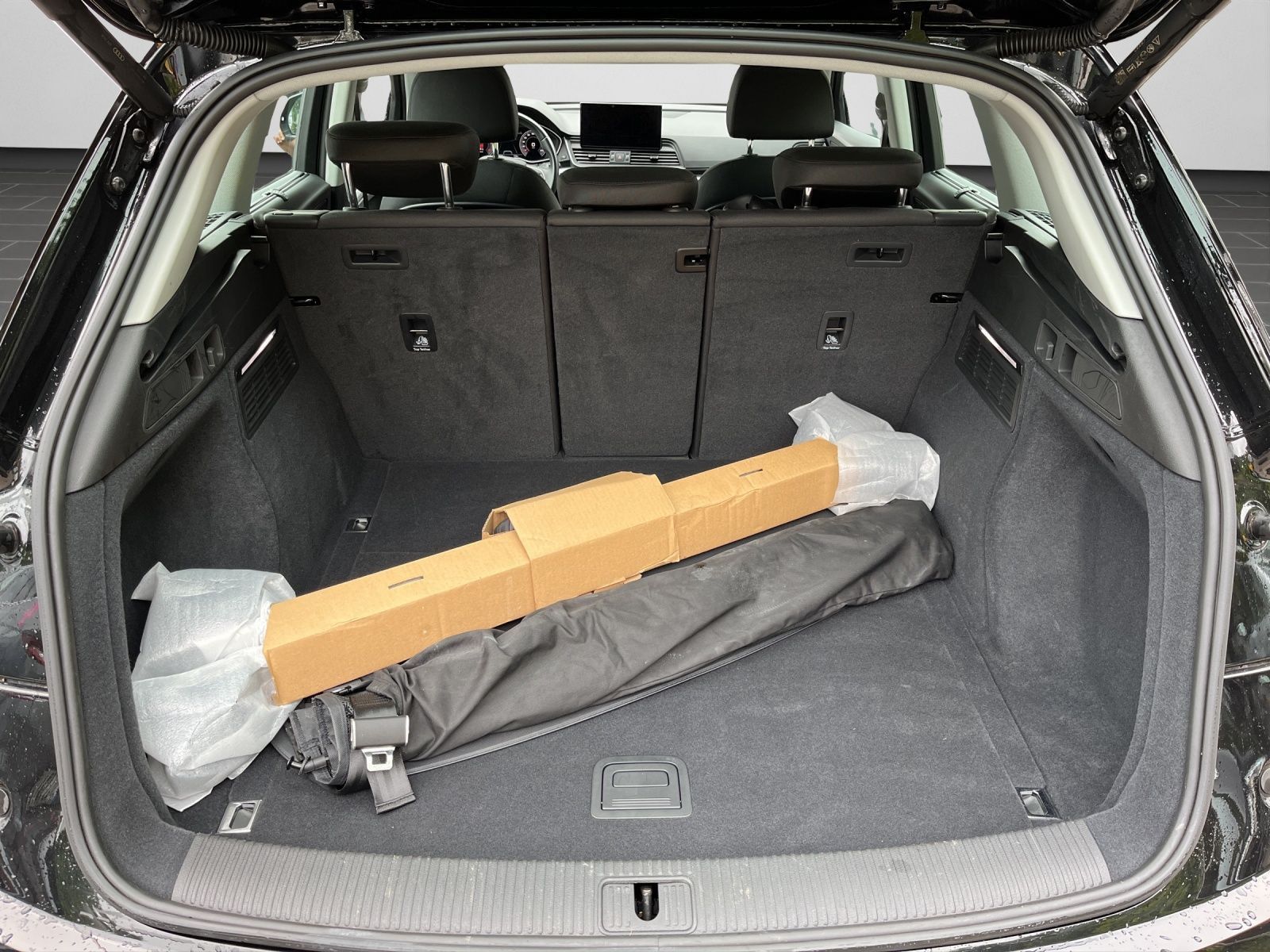 Audi Q5 40 TDI quattro - Samsaru's Car Outlet