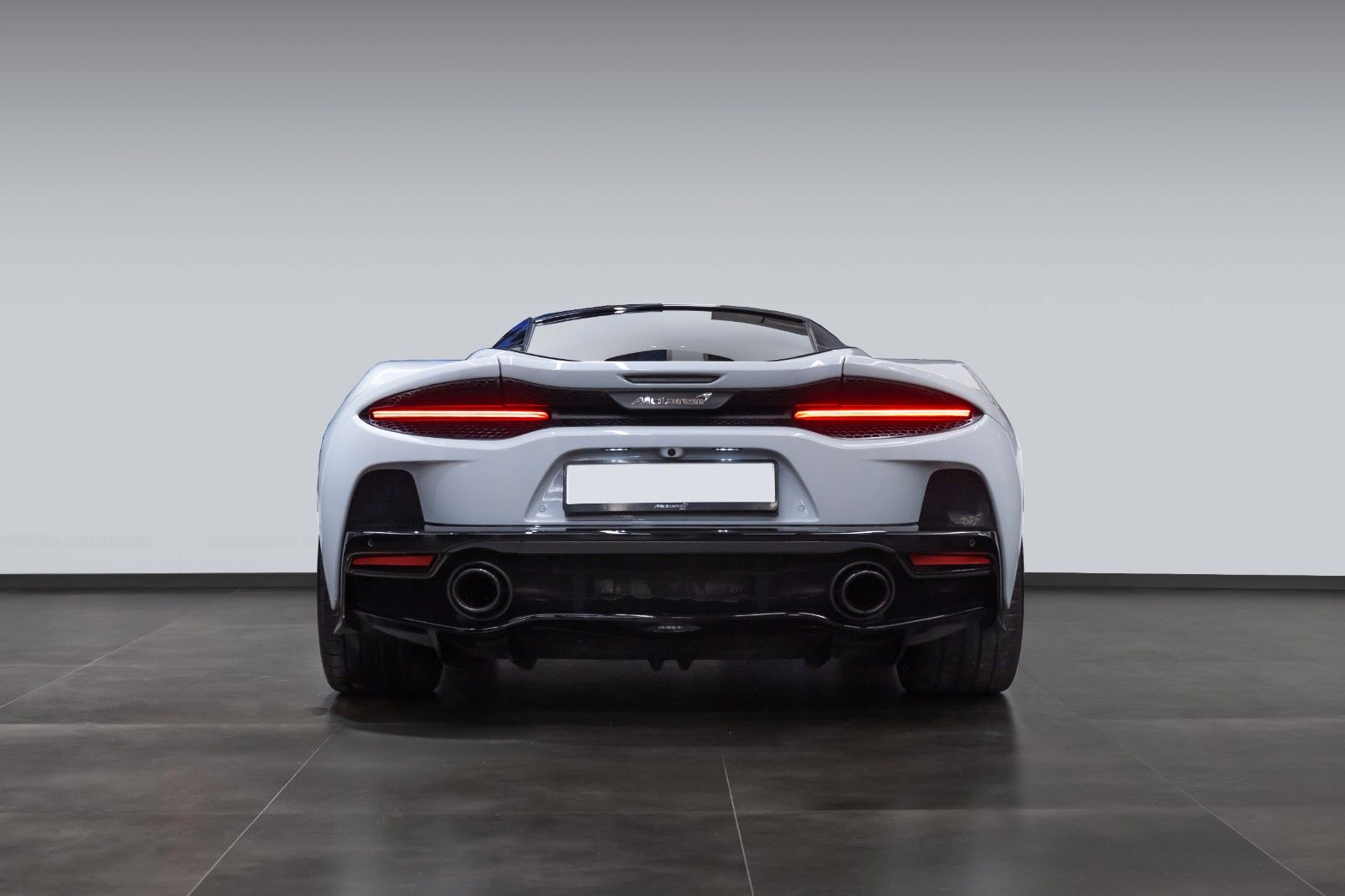 McLaren GT - Luxe - MSO Cirrus Grey