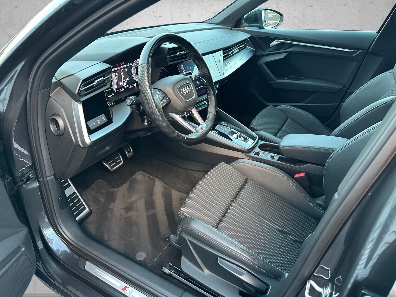 Audi A3 Sportback 40 TFSIe *Matrix*HuD*Business*