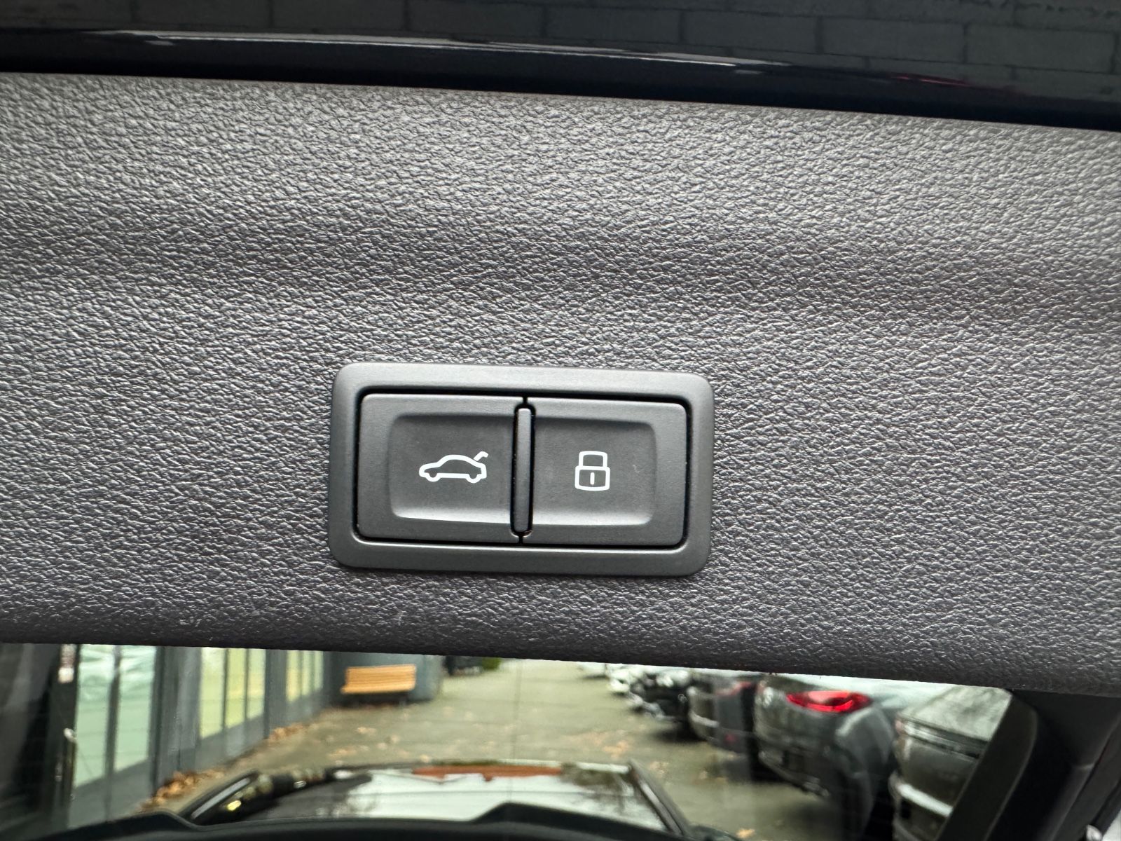 Audi RS6 Avant 4.0 TFSI quattro/PANO/HEADUP/B&O/BLACK