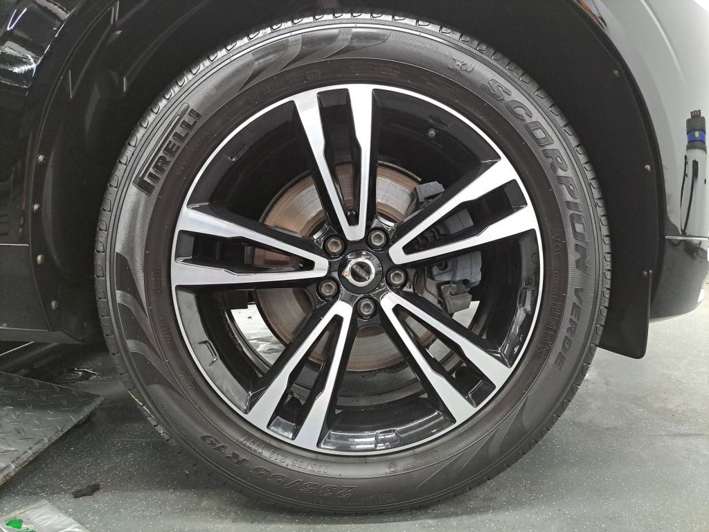 Volvo XC60 D4 Geartronic Momentum Pro - Samsaru's Car Outlet